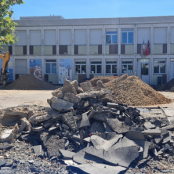 Travaux dans la cour de l'école Giono